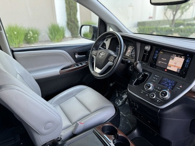 2015 Toyota Sienna Limited Premium 7-Pa